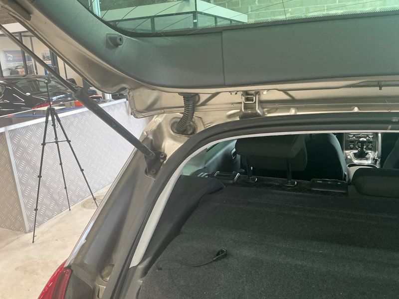 Peugeot 3008 1.6 Blue-HDi Style 2015 – снимка 29