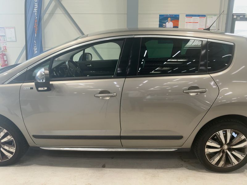 Peugeot 3008 1.6 Blue-HDi Style 2015 – снимка 4
