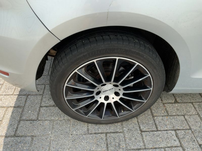 Volkswagen Golf VI 2.0 TDI BlueMotion Tech 2012 – снимка 18