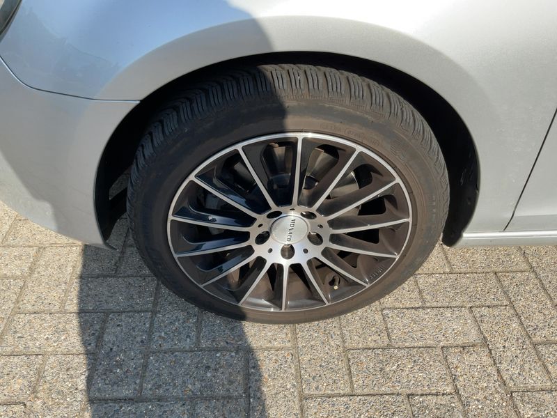 Volkswagen Golf VI 2.0 TDI BlueMotion Tech 2012 – снимка 16