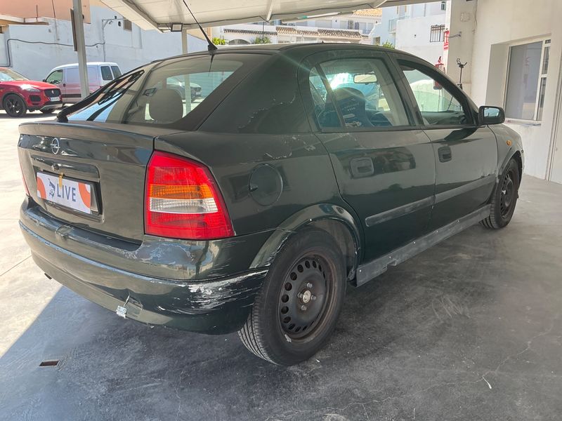 Opel Astra 1.6 Club 2002 – снимка 2