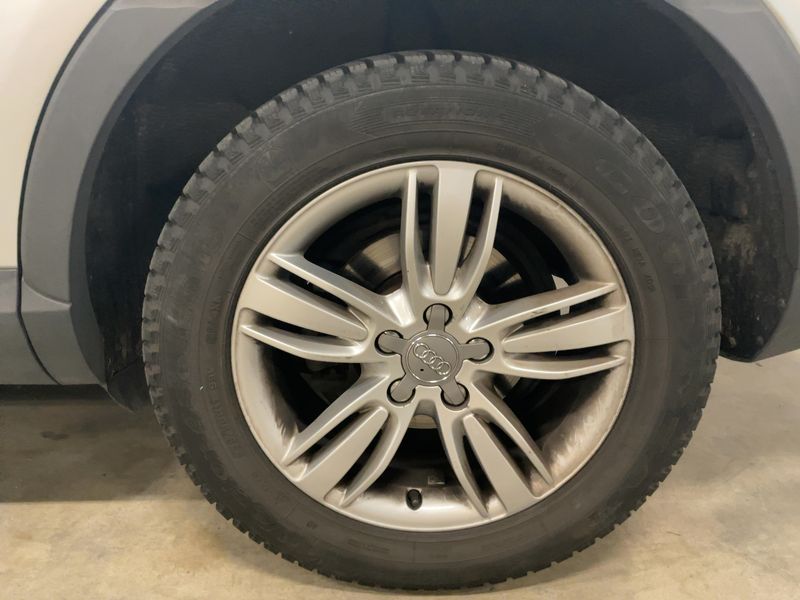 Audi Q3 2.0 TFSI quattro 2013 – снимка 5