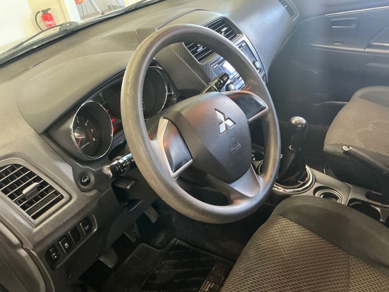 Mitsubishi ASX 1.6 Basis 2WD 2014 – снимка 32