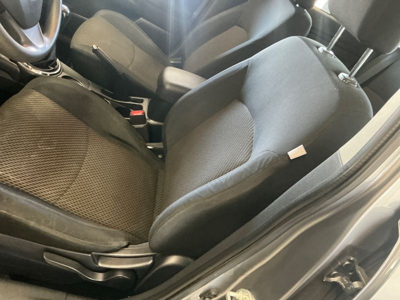 Mitsubishi ASX 1.6 Basis 2WD 2014 – снимка 33