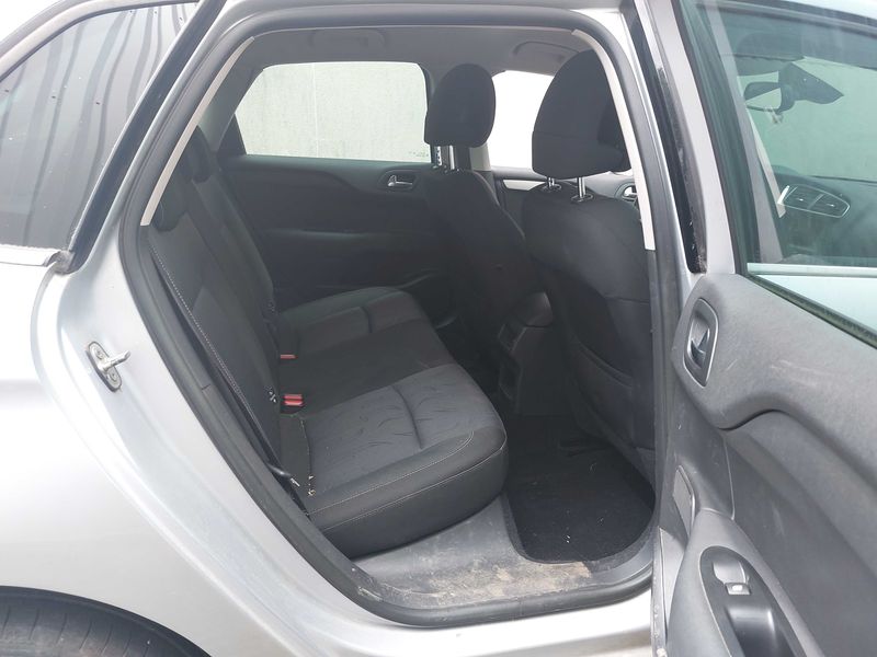 Citroen C4 1.6 HDi Millenium 2014 – снимка 14