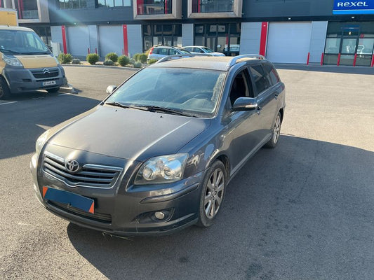 Toyota Avensis 2.0 D-4D Sol 2007 – снимка 1