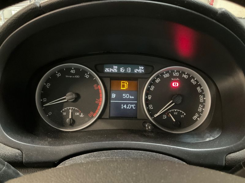 Skoda Roomster 1.6 Comfort 2007 – снимка 4