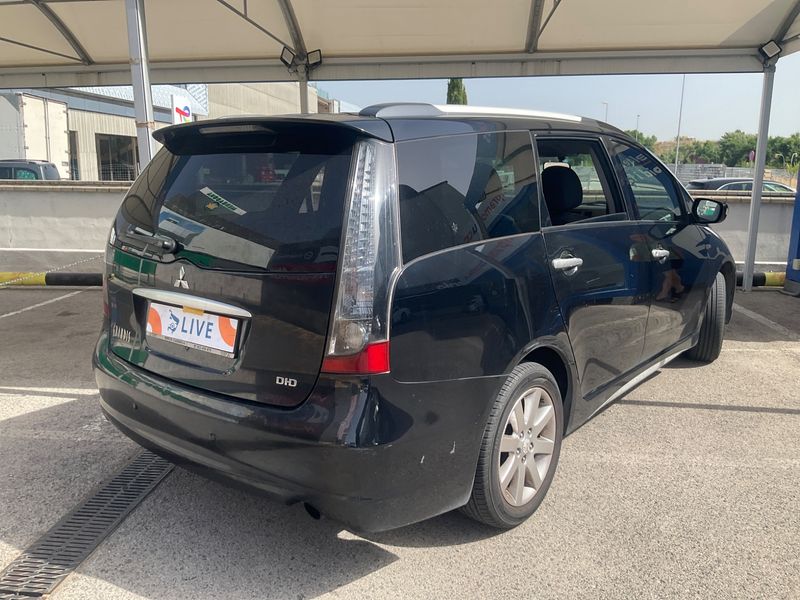 Mitsubishi Grandis 2.0 DI-D Inform 2007 – снимка 2