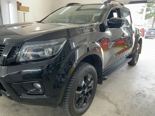 Nissan Navara NP-300 2.3 dCi N-Guard Double Cab 4x4 2021 – снимка 2