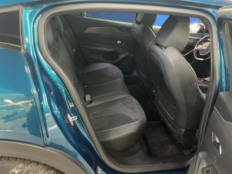 Peugeot 408 1.6 Hybrid GT 2023 – снимка 19