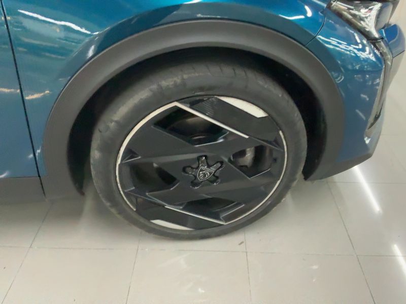Peugeot 408 1.6 Hybrid GT 2023 – снимка 11