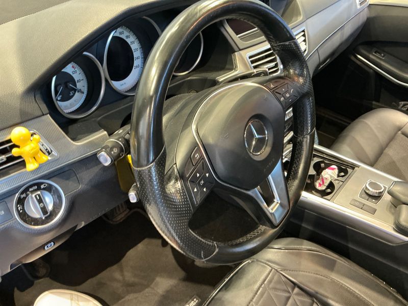 Mercedes-Benz E-Klasse E 220 CDI T BlueTEC Avantgarde 2016 – снимка 24