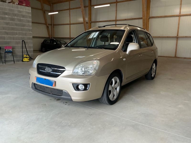 Kia Carens 2.0 CRDi Active 2010 – снимка 1