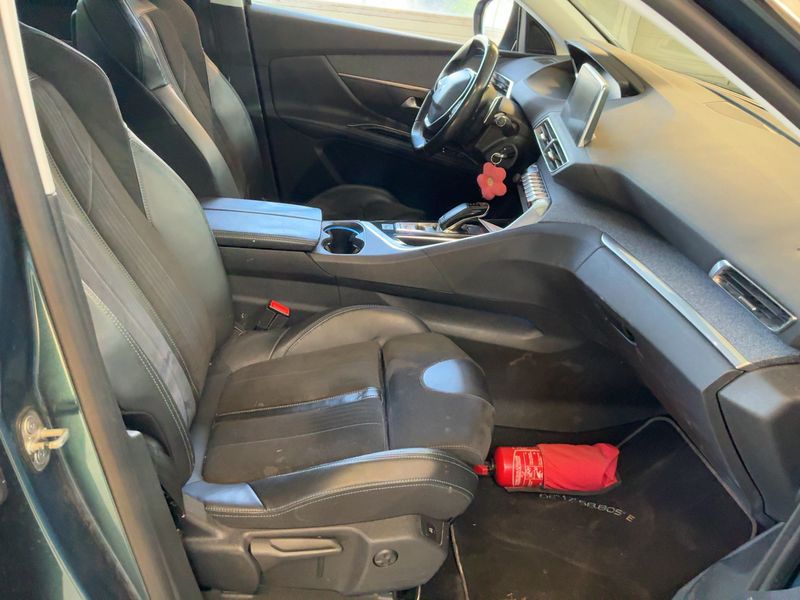 Peugeot 5008 1.2 PureTech Crossway 2018 – снимка 16