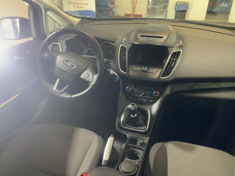 Ford Grand C-Max 1.0 EcoBoost Titanium 2018 – снимка 17