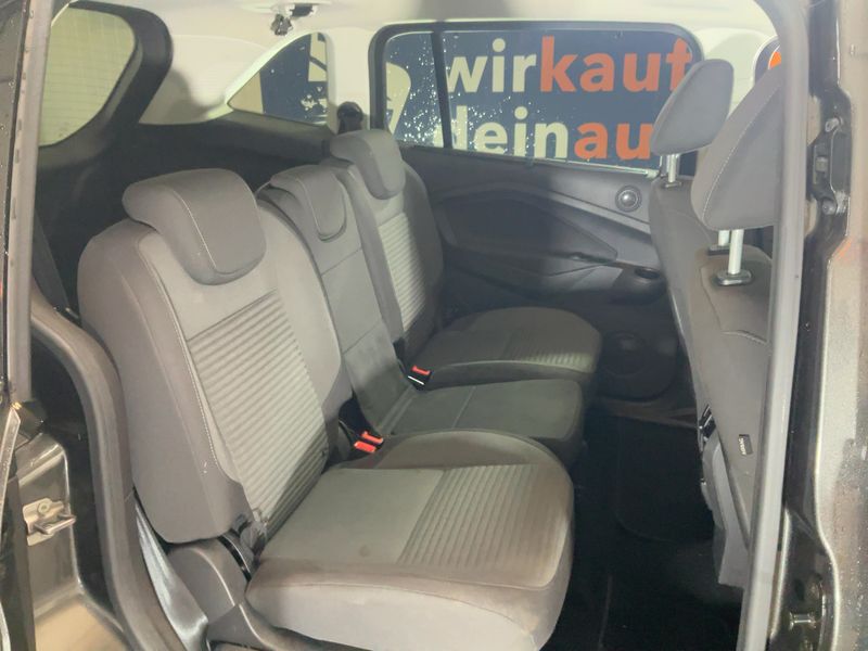 Ford Grand C-Max 1.0 EcoBoost Titanium 2018 – снимка 19