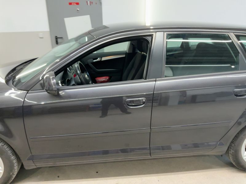 Audi A3 Sportback 1.4 TFSI Ambiente 2009 – снимка 4