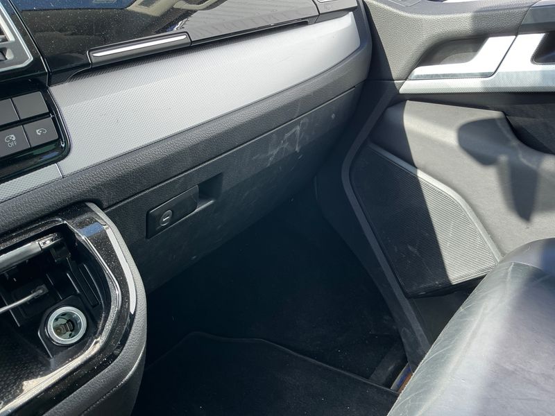 Volkswagen T6 Caravelle 2.0 TDI Highline lang 4Motion 2019 – снимка 28