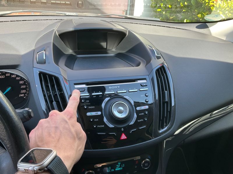 Ford Kuga 1.6 EcoBoost Titanium 2014 – снимка 23