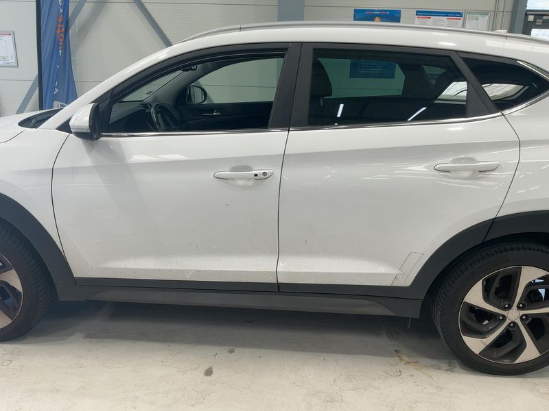 Hyundai Tucson 1.7 CRDi Business 2WD 2017 – снимка 4