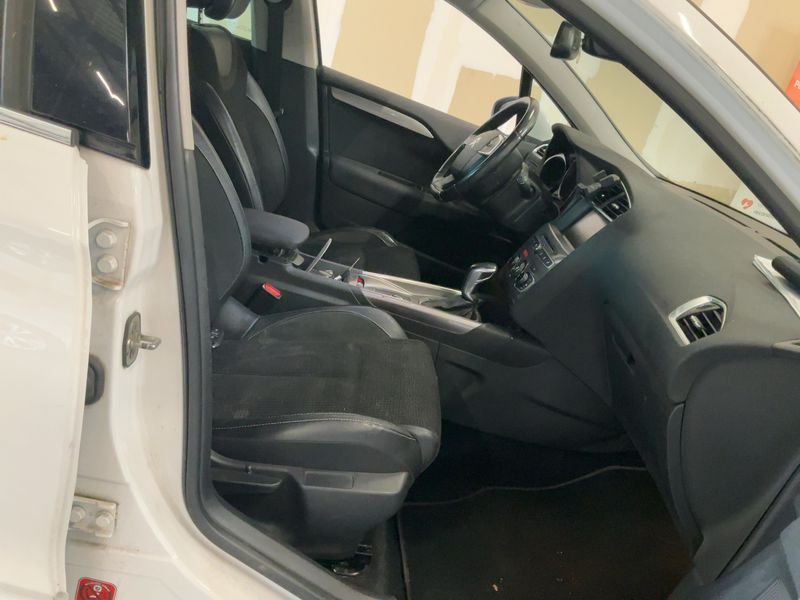 Citroen C4 1.6 Blue-HDi 2016 – снимка 11