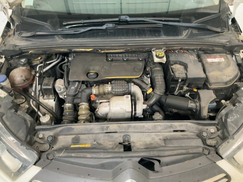 Citroen C4 1.6 Blue-HDi 2016 – снимка 37