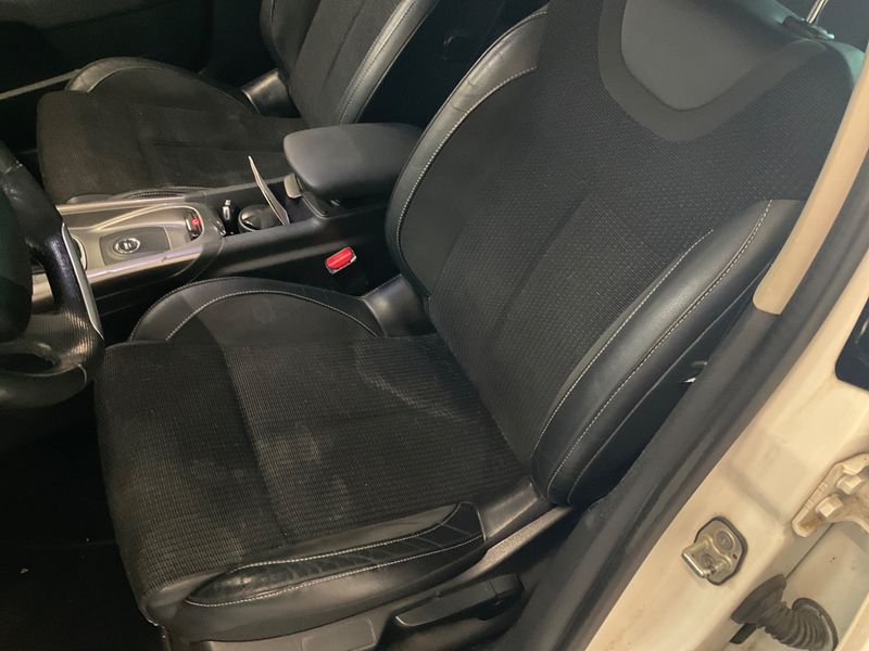Citroen C4 1.6 Blue-HDi 2016 – снимка 32