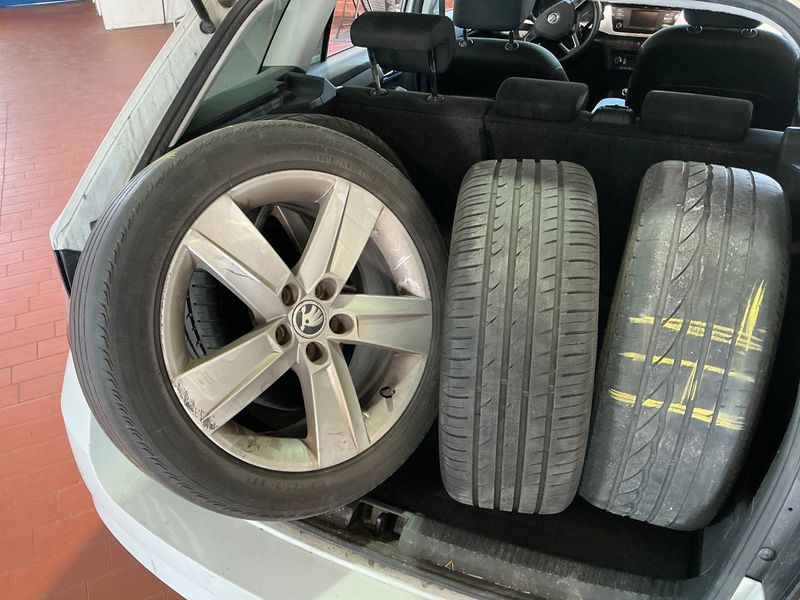 Skoda Fabia 1.2 TSI Drive 2017 – снимка 15