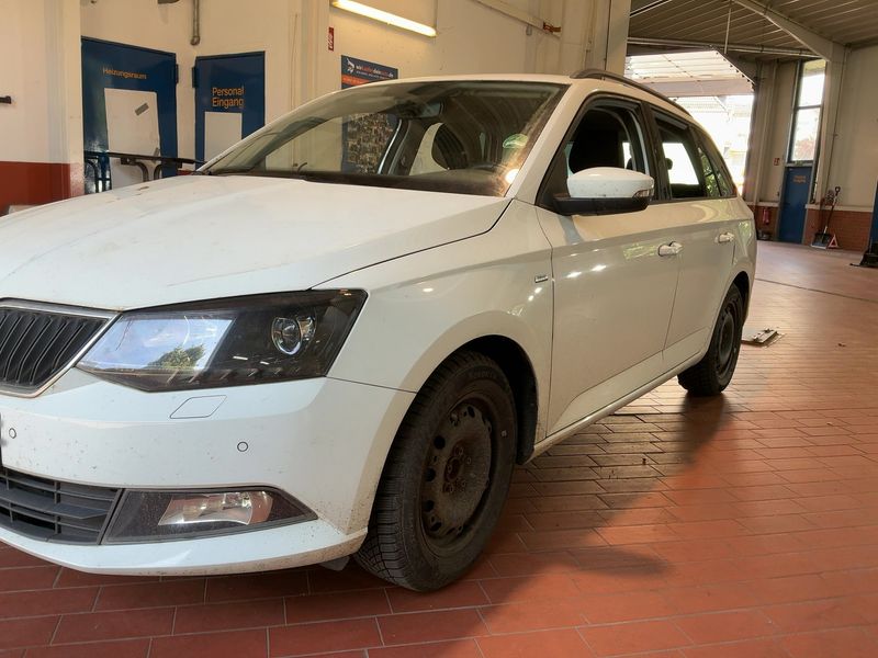 Skoda Fabia 1.2 TSI Drive 2017 – снимка 2
