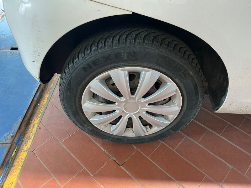 Volkswagen Fox 1.2 2011 – снимка на щета