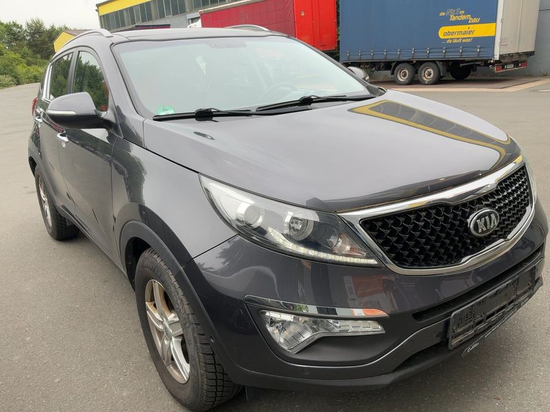 Kia Sportage 1.7 CRDi Dream Team 2WD 2015 – снимка 12