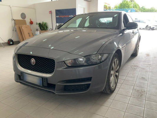 Jaguar XE 20d Prestige AWD 2018 – снимка 1