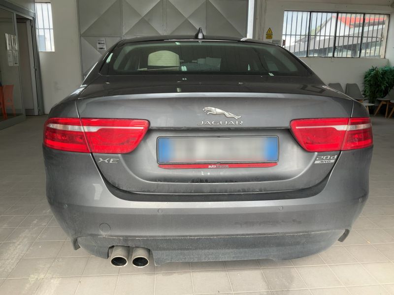 Jaguar XE 20d Prestige AWD 2018 – снимка 7