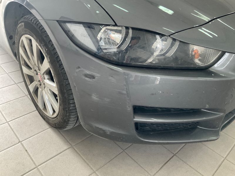 Jaguar XE 20d Prestige AWD 2018 – снимка 21
