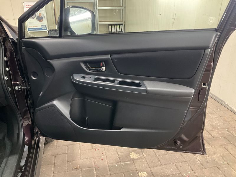 Subaru XV 2.0 Comfort 2013 – снимка 30