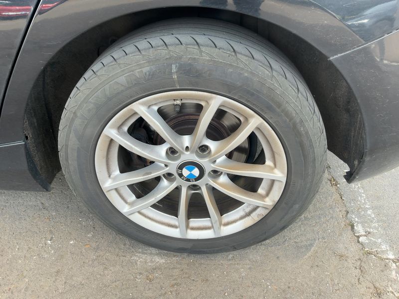 BMW 1er 116d Advantage 2016 – снимка 5