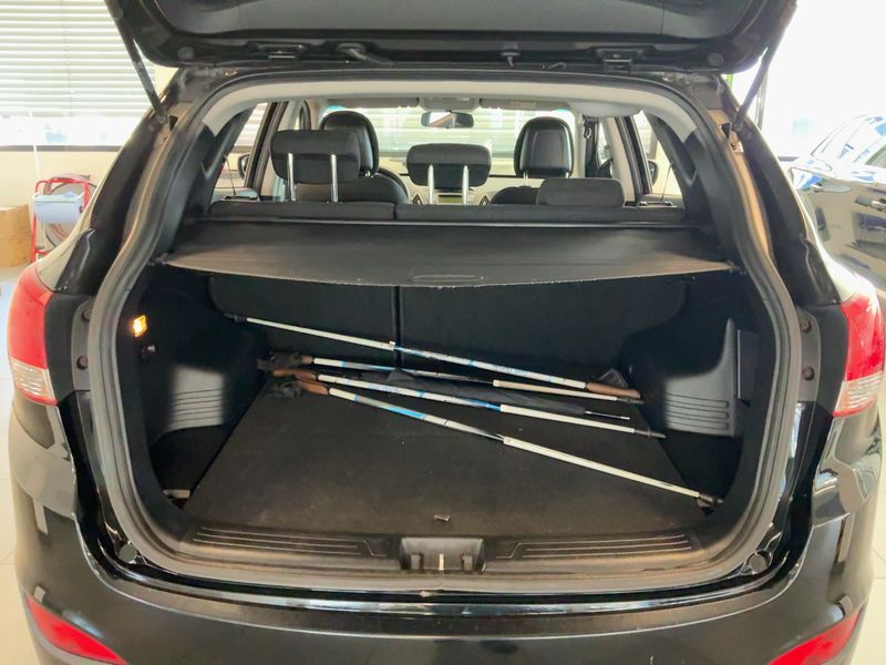 Hyundai ix35 1.6 Classic 2WD 2015 – снимка 16