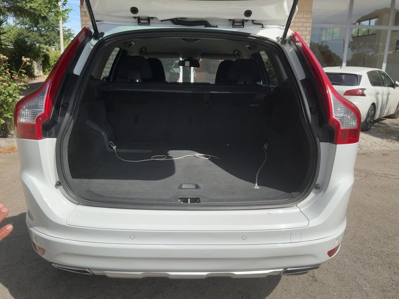 Volvo XC60 2.0 D4 Kinetic 2WD 2014 – снимка 15
