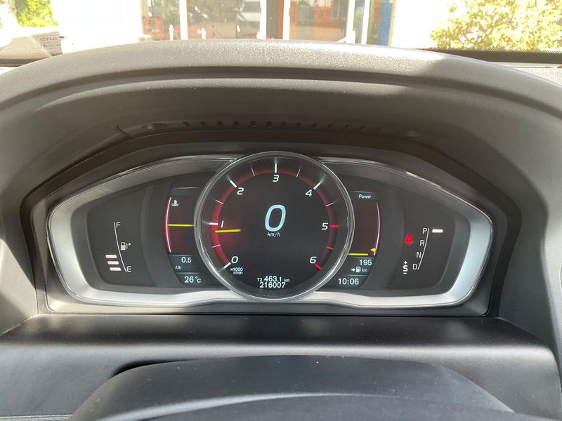 Volvo XC60 2.0 D4 Kinetic 2WD 2014 – снимка 18