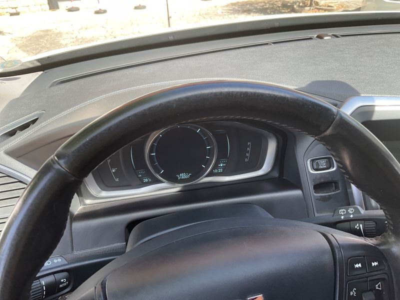 Volvo XC60 2.0 D4 Kinetic 2WD 2014 – снимка 21