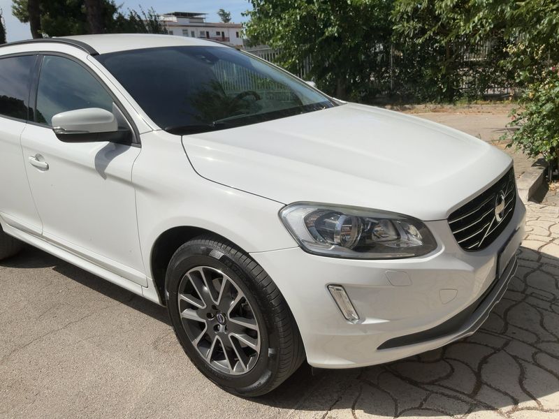 Volvo XC60 2.0 D4 Kinetic 2WD 2014 – снимка 12