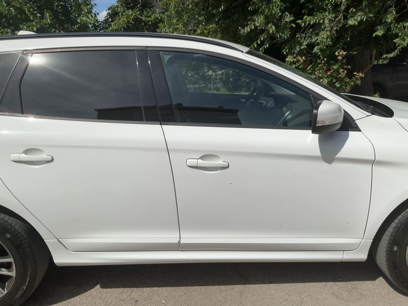 Volvo XC60 2.0 D4 Kinetic 2WD 2014 – снимка 10