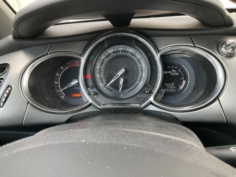 Citroen DS3 1.6 HDi BeChic 2014 – снимка 19