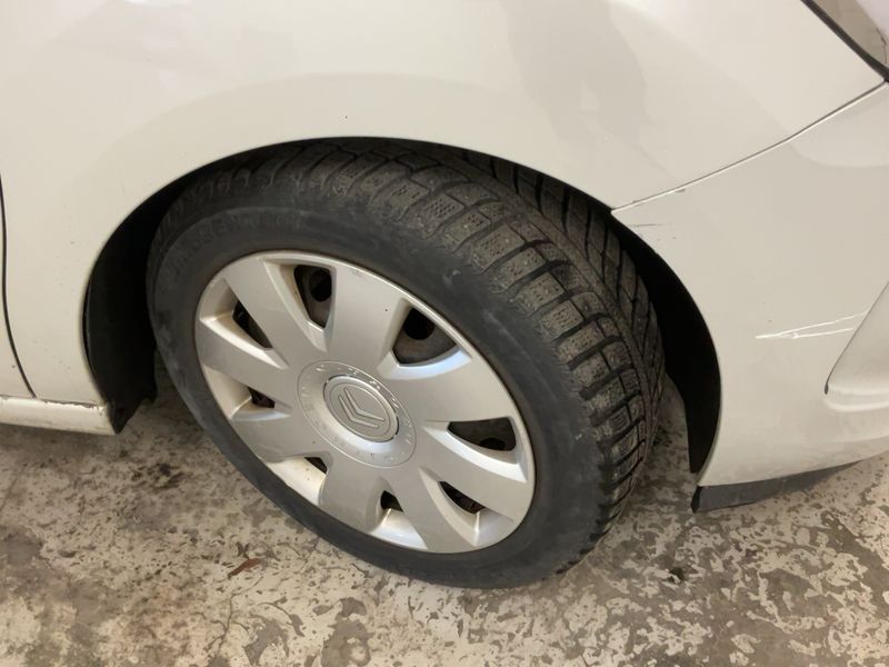 Citroen DS3 1.6 HDi BeChic 2014 – снимка 11