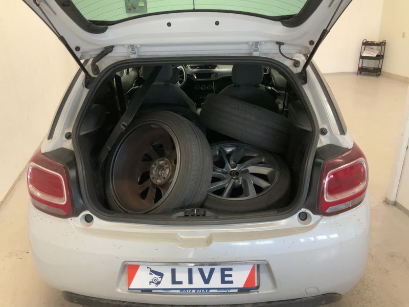 Citroen DS3 1.6 HDi BeChic 2014 – снимка 16