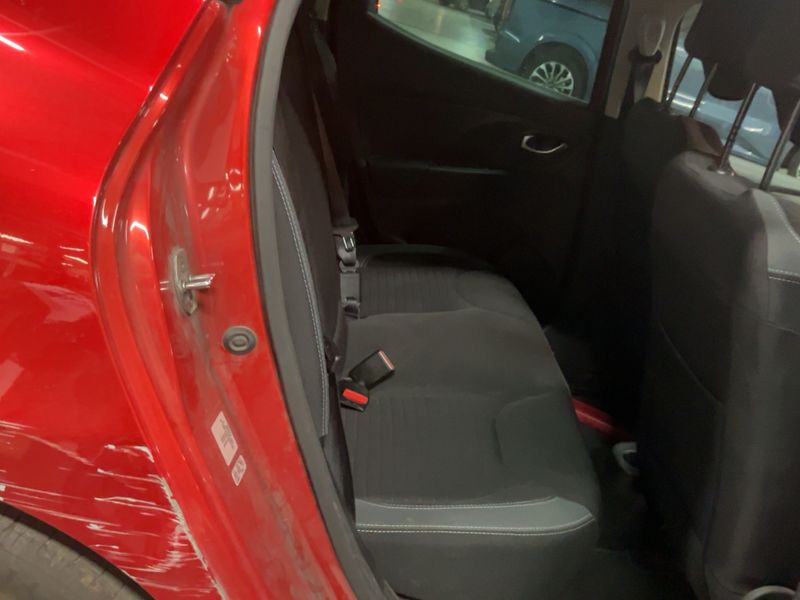 Renault Clio 1.5 dCi Energy Intens 2015 – снимка 19