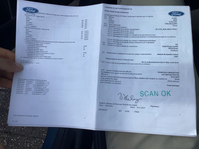 Ford Focus 2.0 TDCi EcoBlue Titanium 2020 – снимка 21