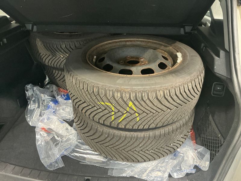BMW 2er 218d Active Tourer Basis 2015 – снимка 15