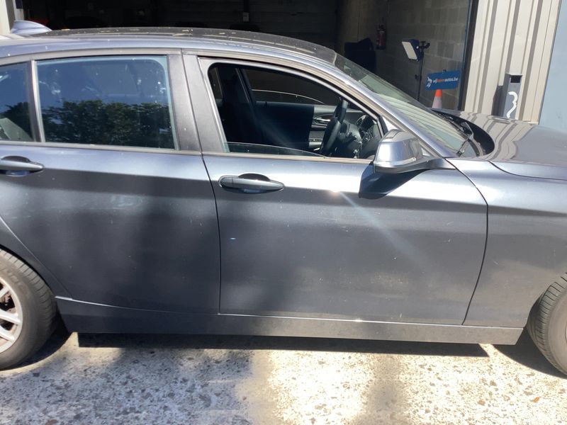 BMW 1er 116d EfficientDynamics Edition 2015 – снимка на щета 10