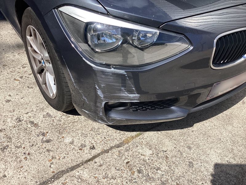 BMW 1er 116d EfficientDynamics Edition 2015 – снимка на щета 45
